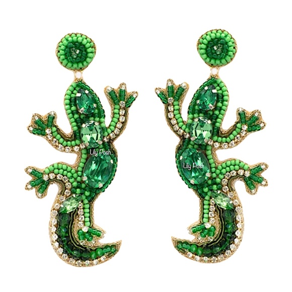 Hand Beaded Green Lizard Earring, Reptile, Lizard - Picture 1 of 2
